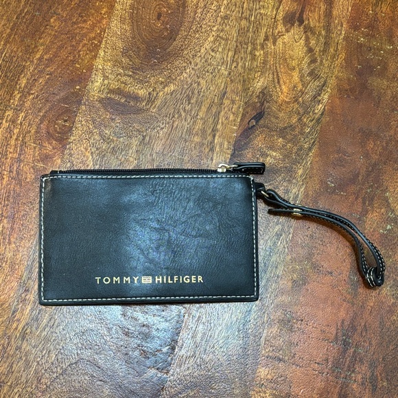 Tommy Hilfiger Black Leather Coin Purse/Wristlet - Picture 1 of 8